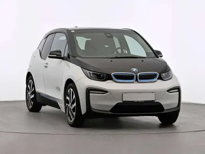 Gebraucht BMW i3 125 kW (170 PS) 2022 Capparisweiss mit akzent bmw Kleinwagen