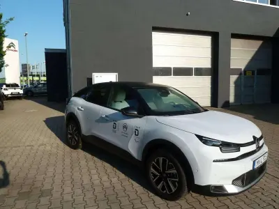 Neu Citroën C4 136 PS (100 kW) 2026 Weiß SUV