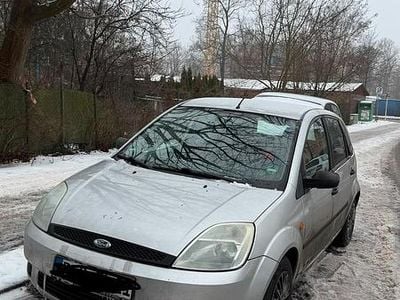 Gebraucht Ford Fiesta 80 PS (58 kW) 2002 Silber Kleinwagen