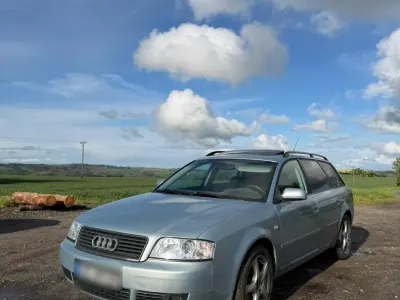 Gebraucht Audi A6 163 PS (119 kW) 2003 Blau Kombi