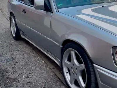Gebraucht Mercedes E320 AMG 220 PS (161 kW) 1995 Silber Coupé