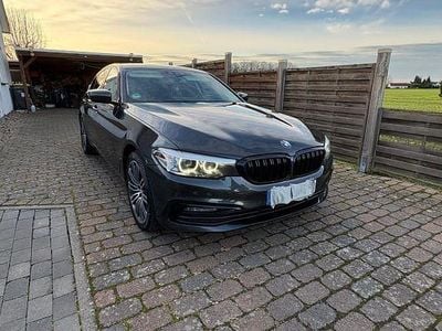 Gebraucht BMW 520 Sport Line 190 PS (139 kW) 2017 Grau Limousine