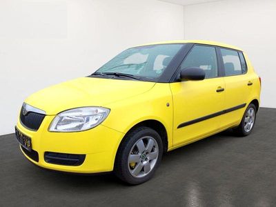 Używany Skoda Fabia Cool Edition 69 KM (50 kW) 2009 Żółty Hatchback
