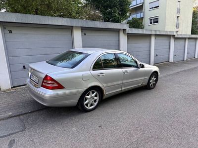 Mercedes C240