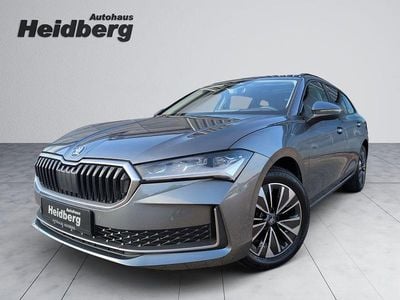 Gebraucht Skoda Superb Selection 150 PS (110 kW) 2025 Grau Kombi