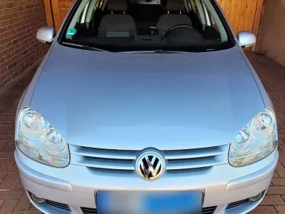 Gebraucht VW Golf V 80 PS (58 kW) 2007 Silber Limousine