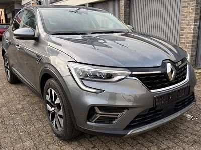 Gebraucht Renault Arkana Techno 140 PS (102 kW) 2023 Grau SUV