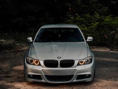 Silber Gebraucht 2009 BMW 330 M Sport Limousine | 8.899 € (Etwas zu teuer)