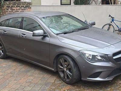 Gebraucht Mercedes CLA200 136 PS (100 kW) 2015 Grau Coupé