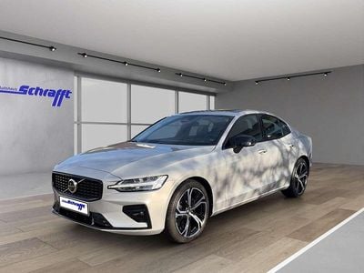 Silver dawn / metallic (metallic) Gebraucht 2023 Volvo S60 Ultimate Limousine | 35.590 € (Fairer Preis)