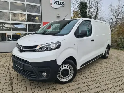 Używany Toyota Proace Comfort 102 KM (75 kW) 2021 Biały Minivan