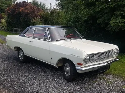 Używany Opel Rekord 101 KM (74 kW) 1965 Biały Coupe