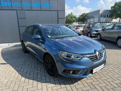 Gebraucht Renault Mégane IV Intens 110 PS (80 kW) 2018 Blau Limousine