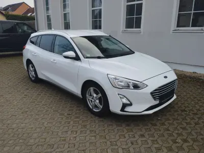 Gebraucht Ford Focus Titanium 120 PS (88 kW) 2021 Weiß Limousine