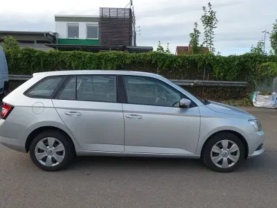 Gebraucht Skoda Fabia Active 90 PS (66 kW) 2015 Silber Kombi