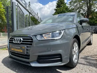 Gebraucht Audi A1 Sportback Basis 95 PS (69 kW) 2018 Grau Kleinwagen
