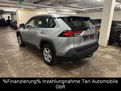 Gebraucht Toyota RAV4 175 PS (128 kW) 2019 Silber SUV