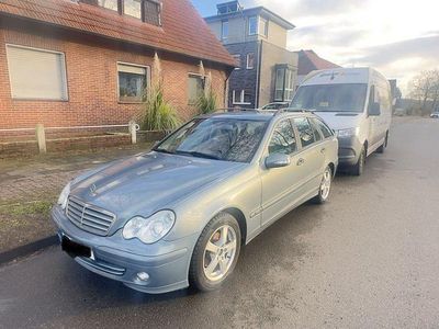 Gebraucht Mercedes C180 Classic 143 PS (105 kW) 2005 Grau Kombi