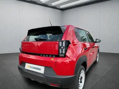 Gebraucht Fiat Grande Panda 83 kW (113 PS) 2025 Rot Kleinwagen