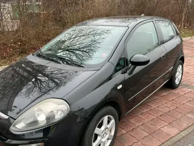 Gebraucht Fiat Punto Evo 77 PS (56 kW) 2010 Schwarz Kleinwagen