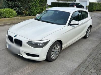 gebraucht BMW 114 i - Sehr guter Zustand, TÜV neu, Navi