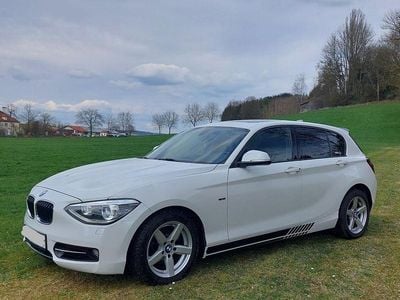Weiß Gebraucht 2011 BMW 116 Sport Line Kleinwagen | 8.990 € (Teuer)