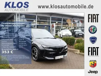 Neu Alfa Romeo Junior Edizione Speciale 136 PS (100 kW) 2025 Andere farbe SUV