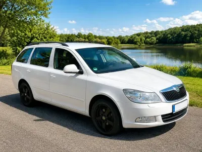 Gebraucht Skoda Octavia Sport 122 PS (89 kW) 2011 Weiß Kombi