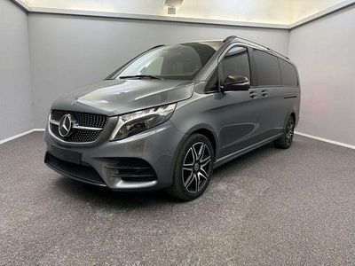Grau Gebraucht 2022 Mercedes V300 AMG line Van / Kleinbus | 61.999 €