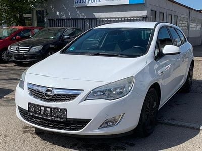 Second-hand Opel Astra 110 CP (80 kW) 2012 Break