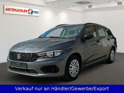 Gebraucht Fiat Tipo Pop 95 PS (69 kW) 2017 Grau Kombi