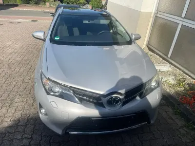 Gebraucht Toyota Auris Sport 124 PS (91 kW) 2014 Silber Kombi