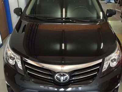 Schwarz metallic Gebraucht 2012 Toyota Avensis Kombi | 19.790 €