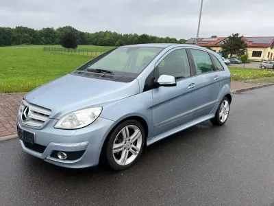 Gebraucht Mercedes B180 109 PS (80 kW) 2008 Grau Van / Kleinbus