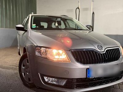 Gebraucht Skoda Octavia 105 PS (77 kW) 2014 Kleinwagen