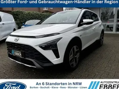 Gebraucht Hyundai Bayon Intro Edition 101 PS (74 kW) 2022 Sol (weiss SUV