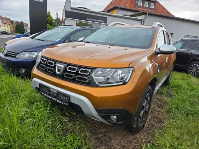 Gebraucht Dacia Duster Prestige 131 PS (96 kW) 2021 Gold SUV