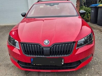 Gebraucht Skoda Superb SportLine 220 PS (161 kW) 2018 Rot Kombi
