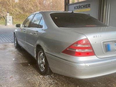 Second-hand Mercedes S500 306 CP (225 kW) 2001 Argintiu Berlinǎ