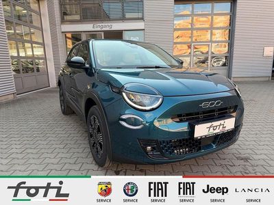 Neu Fiat 600 Icon 110 PS (80 kW) 2026 Grün SUV