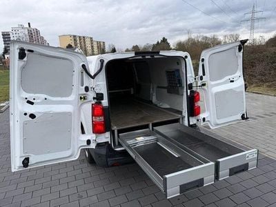 Gebraucht Peugeot Expert Premium 150 PS (110 kW) 2021 Weiß Van