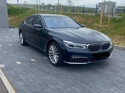 BMW 730