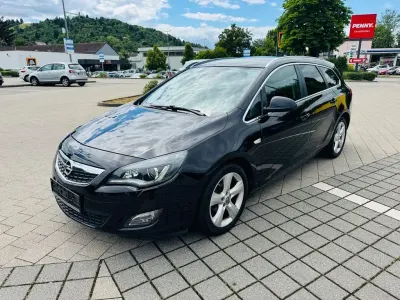 Gebraucht Opel Astra Sport 116 PS (85 kW) 2011 Schwarz Kombi