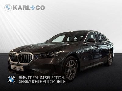 Gebraucht BMW 520 Sport Line 197 PS (144 kW) 2024 Grau Limousine