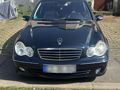 Gebraucht Mercedes C280 Avantgarde 231 PS (169 kW) 2005 Blau Kombi