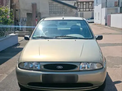 Gebraucht Ford Fiesta Style 60 PS (44 kW) 1999 Gelb Kleinwagen