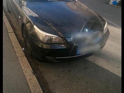 Gebraucht BMW 523 190 PS (139 kW) 2007 Schwarz Limousine