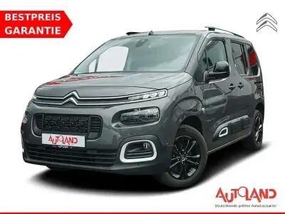 Gebraucht Citroën Berlingo Shine 131 PS (96 kW) 2023 Grau Van / Kleinbus