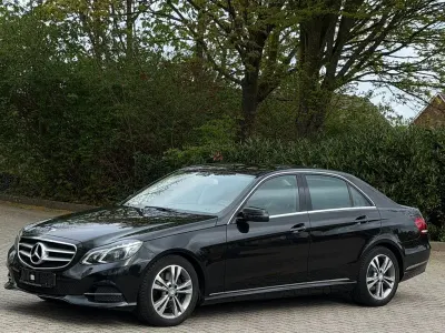 Gebraucht Mercedes E300 204 PS (150 kW) 2015 Schwarz Limousine