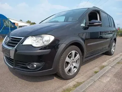 Gebraucht VW Touran Cross 140 PS (102 kW) 2010 Schwarz Van / Kleinbus